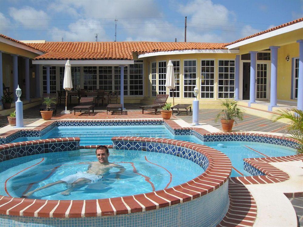 Aparthotel La Pura Vista Bonaire Esterno foto