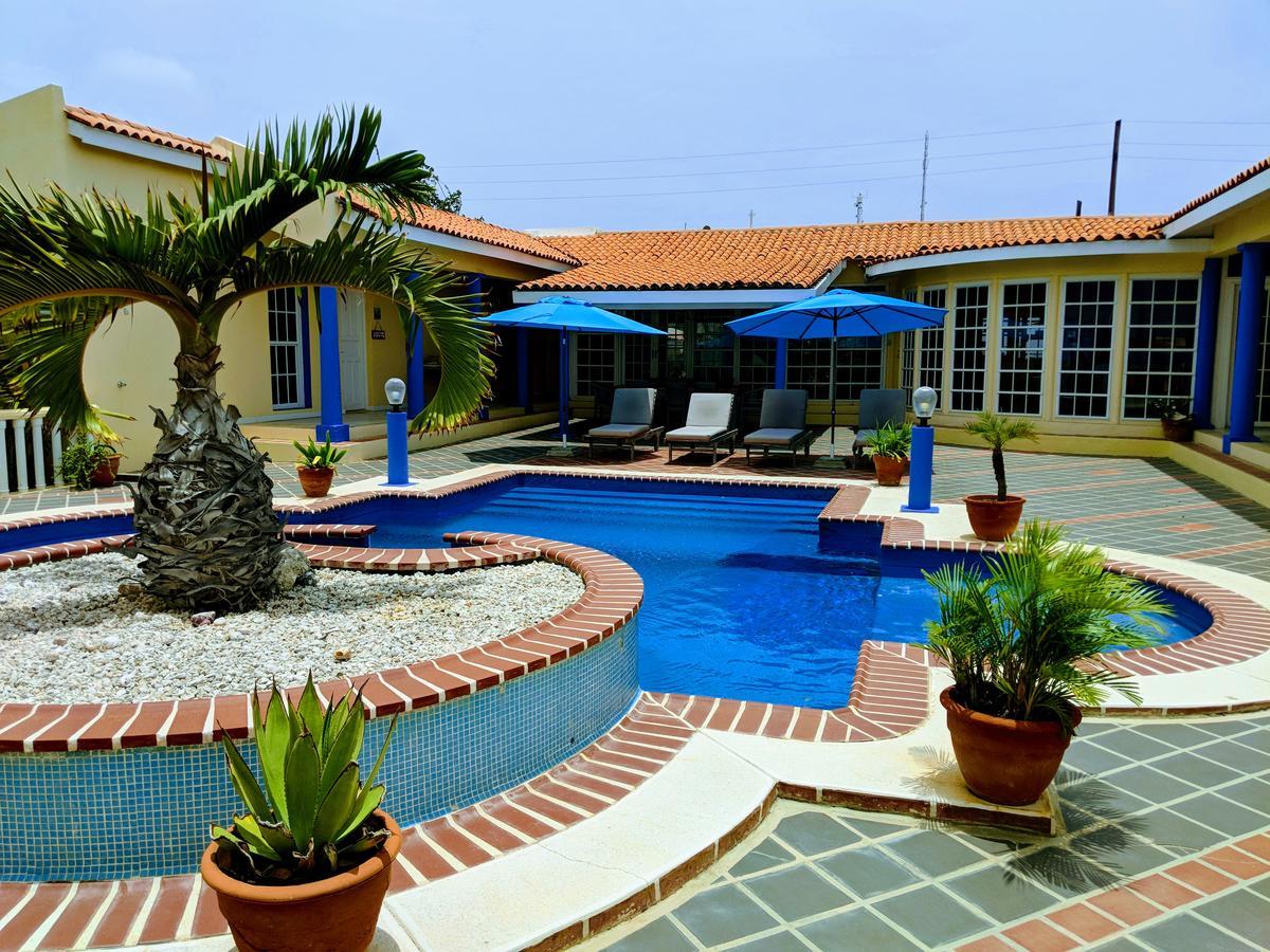 Aparthotel La Pura Vista Bonaire Esterno foto